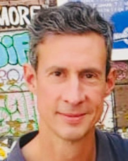 Portrait of Jérôme Golaszewski, Projects Director at Evoriel